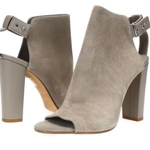 VINCE HEELS | SIZE 41 (9.5)